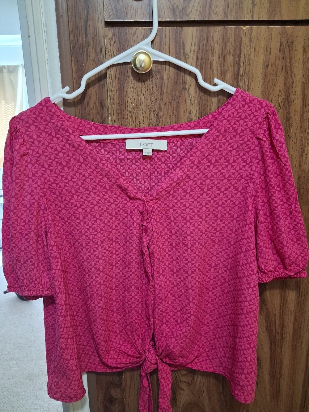 LOFT Fuchsia Pink Tie-Front Puff Sleeve Crop Top